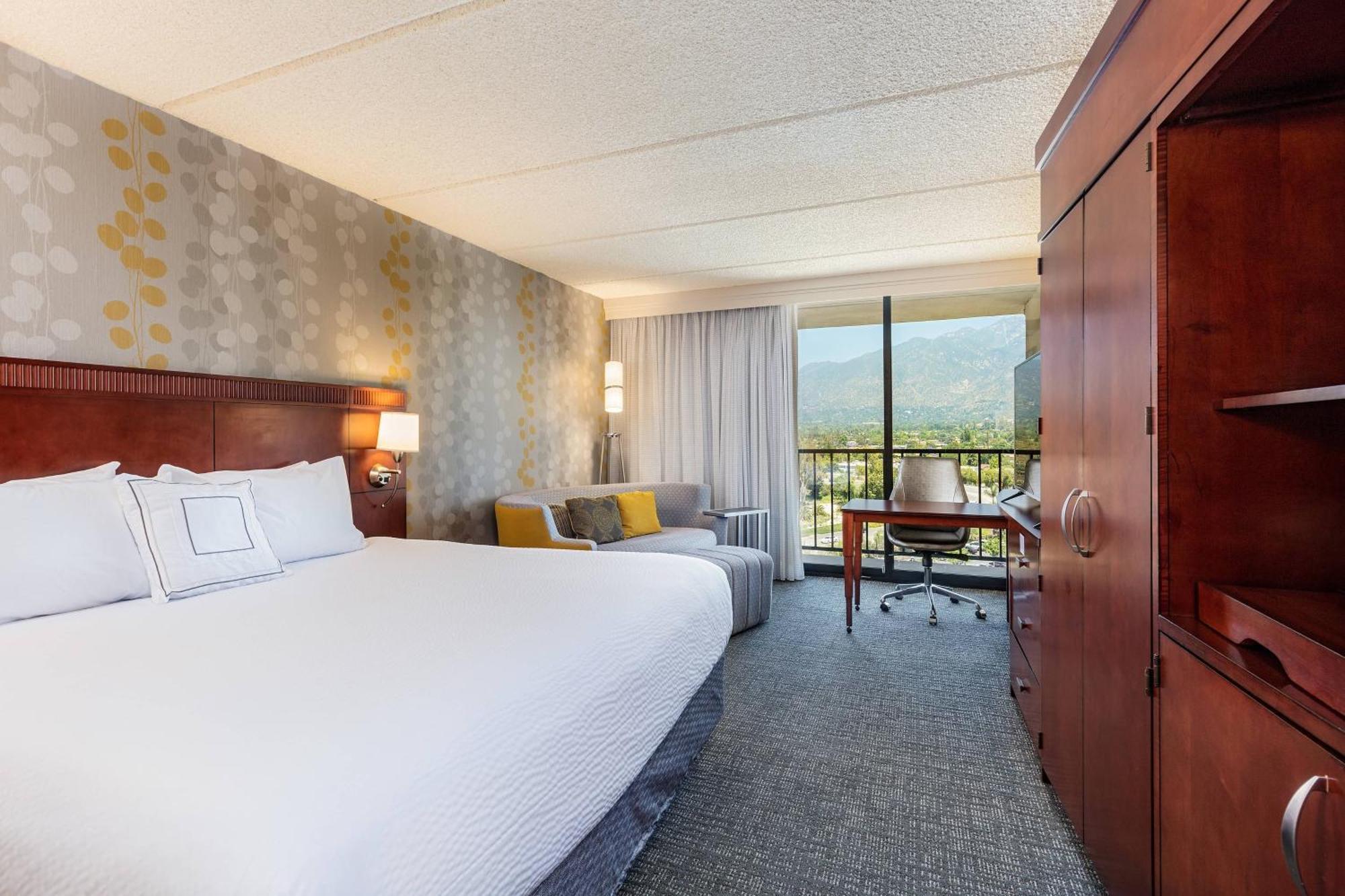 Courtyard By Marriott Los Angeles Pasadena/Монровія Екстер'єр фото