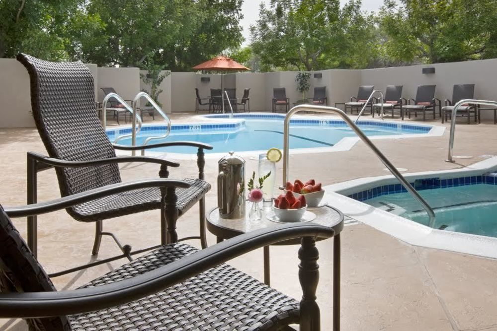 Courtyard By Marriott Los Angeles Pasadena/Монровія Екстер'єр фото