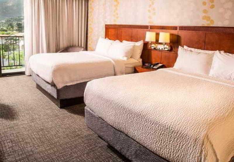 Courtyard By Marriott Los Angeles Pasadena/Монровія Екстер'єр фото